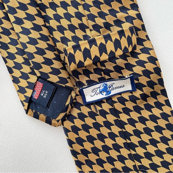 Tom James Men’s Tall Silk Tie - Picture 2 of 4